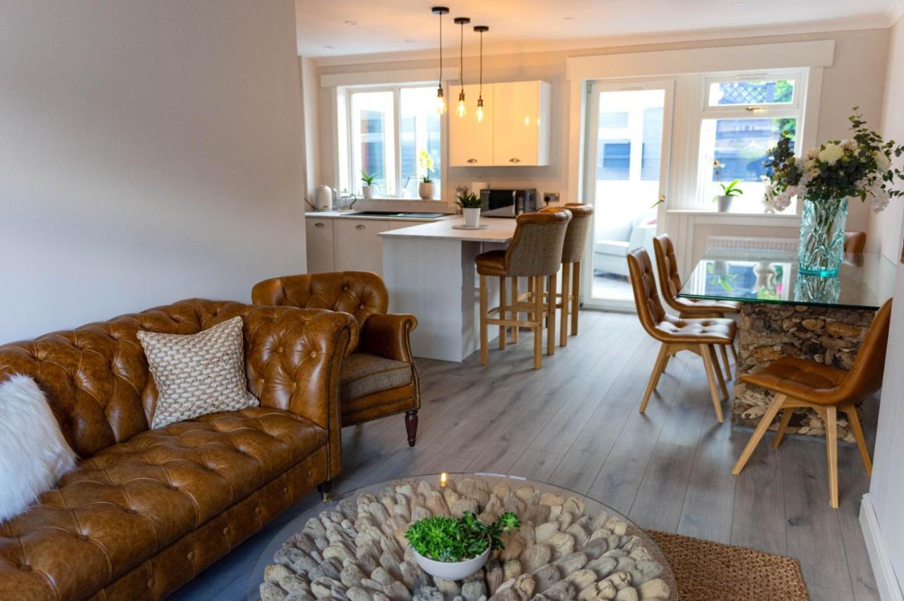 Lovely 2 Bed House In פיטלוצ'רי מראה חיצוני תמונה