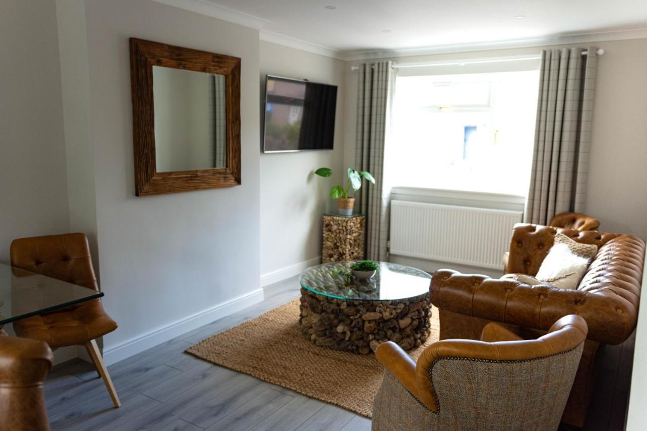 Lovely 2 Bed House In פיטלוצ'רי מראה חיצוני תמונה