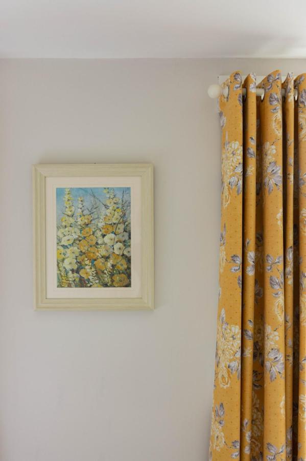 Lovely 2 Bed House In פיטלוצ'רי מראה חיצוני תמונה